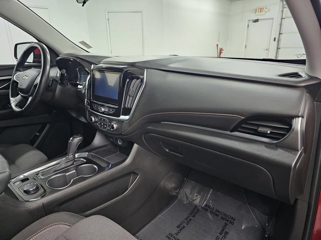 Used 2019 Chevrolet Traverse LT FWD image 13