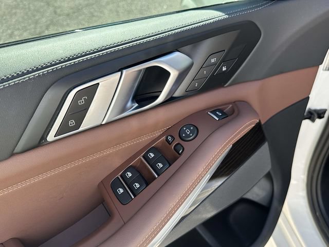 Certified 2024 BMW X5 xDrive40i w/ M Sport Package AWD/4WD image 26