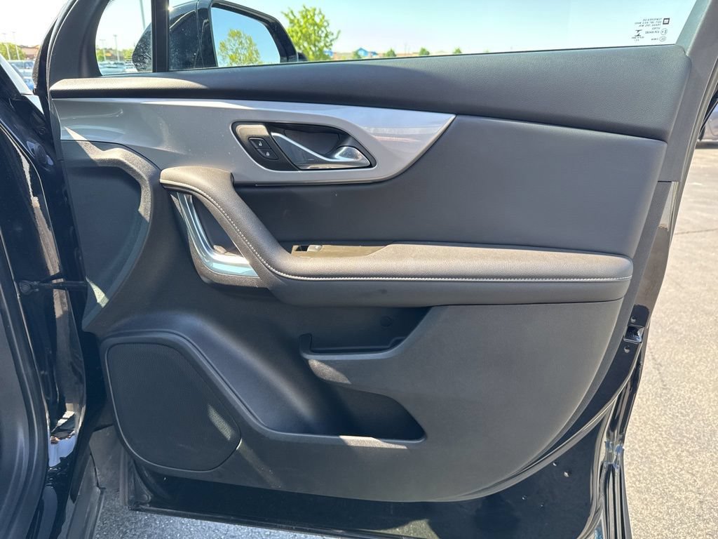 Used 2023 Chevrolet Blazer LT AWD/4WD image 38