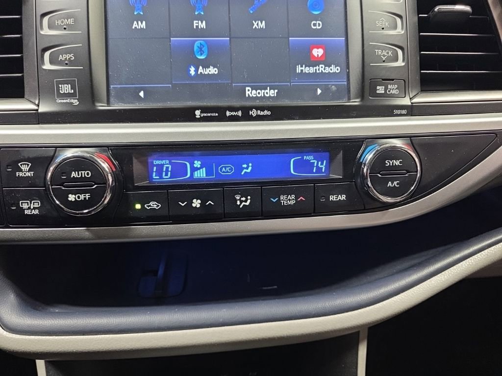 Used 2017 Toyota Highlander Limited Platinum AWD/4WD image 12
