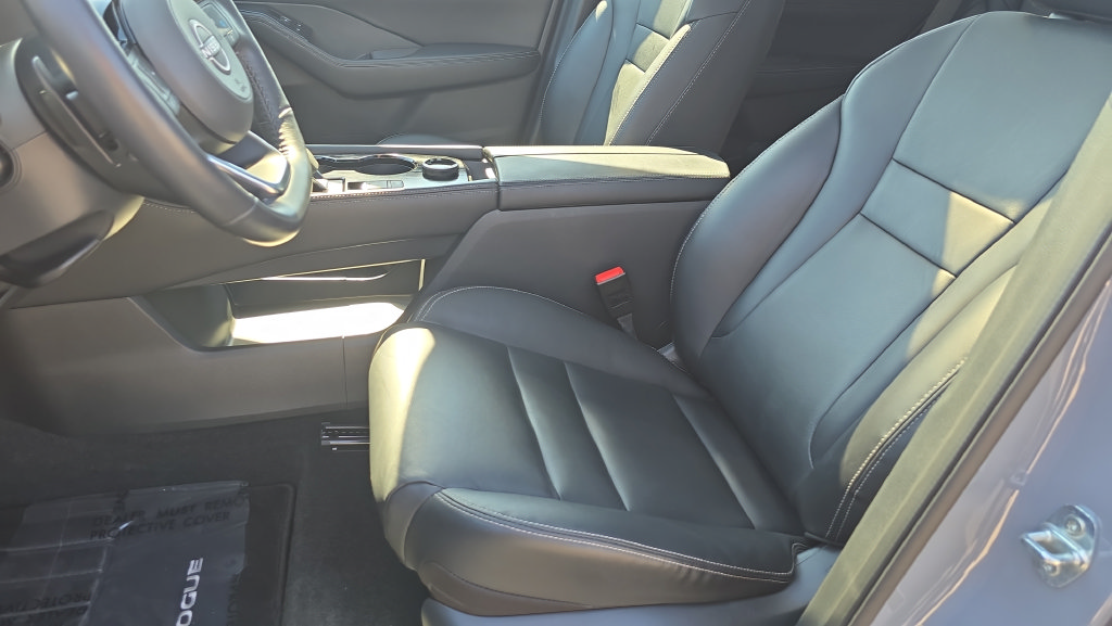 Used 2023 Nissan Rogue SL w/ SL Premium Package AWD/4WD image 13