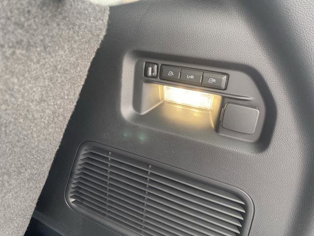 New 2026 Ford Explorer Platinum w/ LUX Leather Package image 15