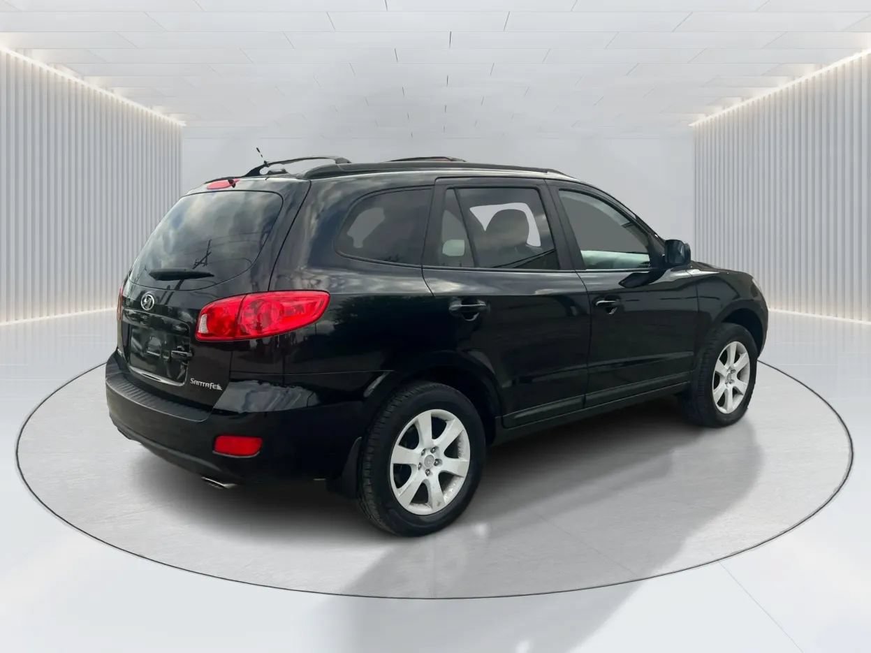 Used 2009 Hyundai Santa Fe SE FWD image 4
