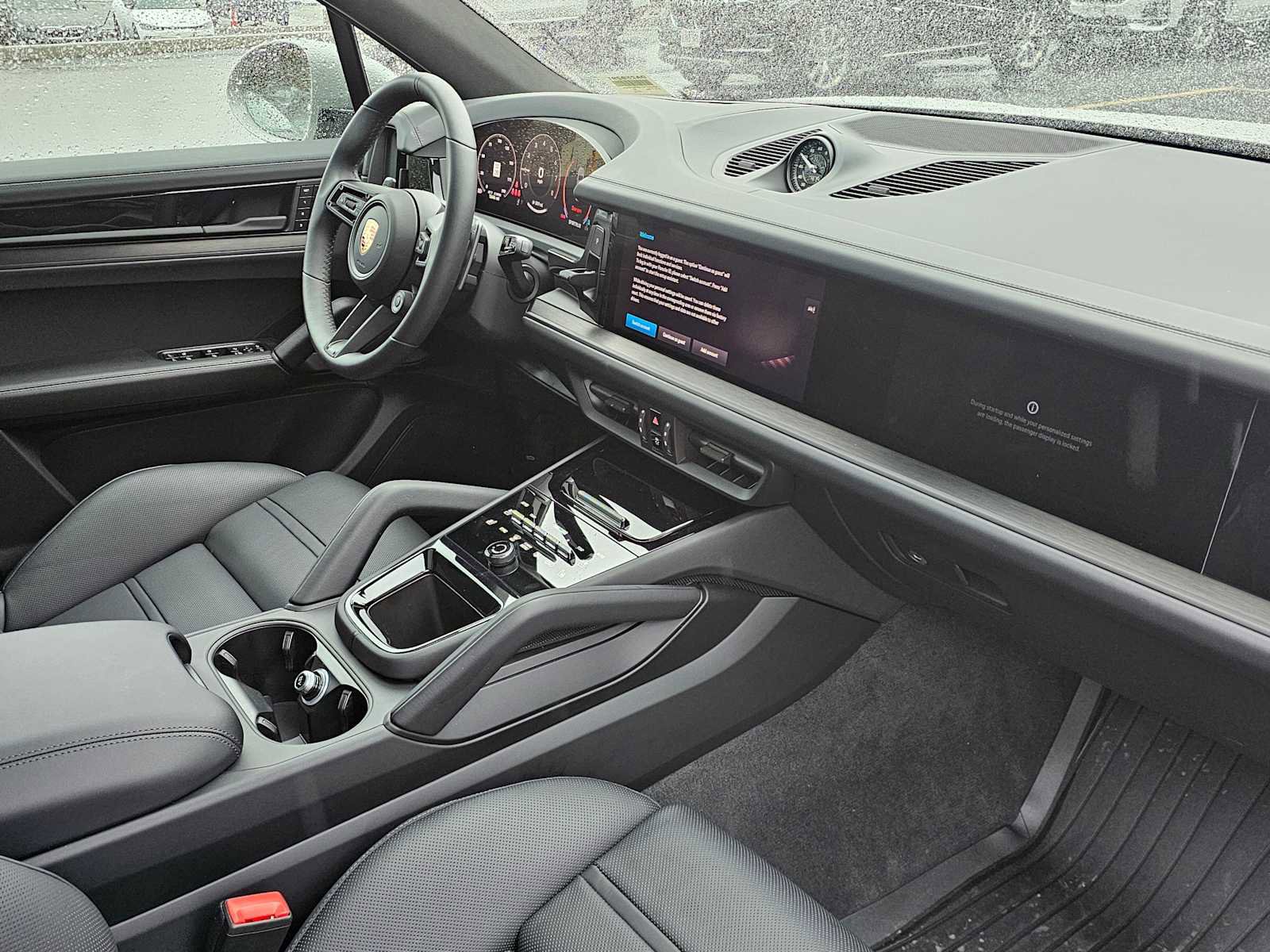 Used 2025 Porsche Cayenne GTS AWD/4WD image 10