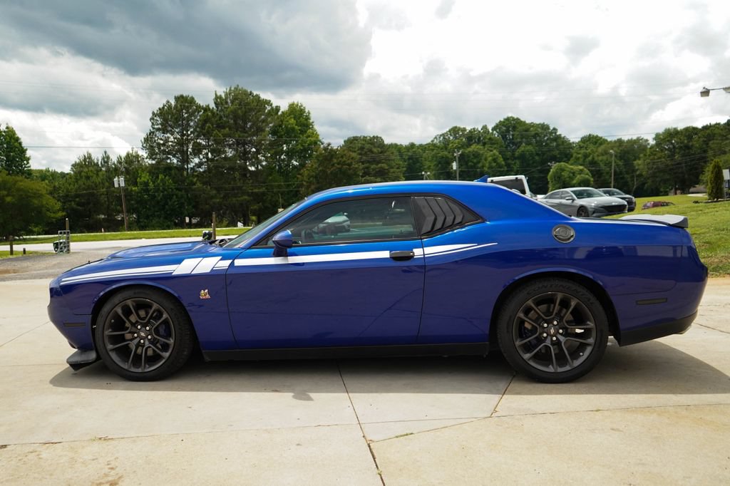 Used 2022 Dodge Challenger R/T Scat Pack RWD image 24