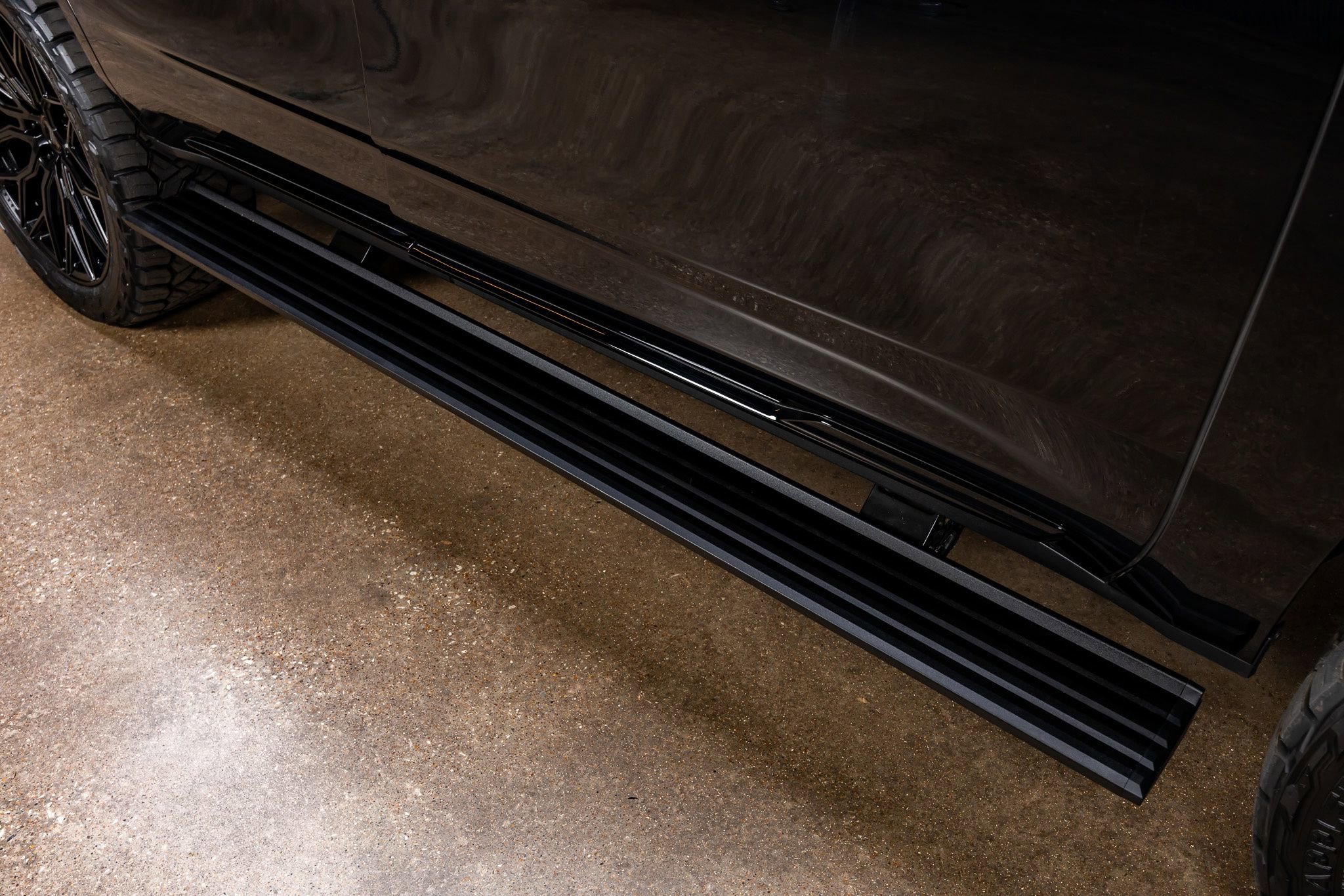 Used 2026 Cadillac Escalade Platinum Sport w/ LPO, ONYX Package image 13