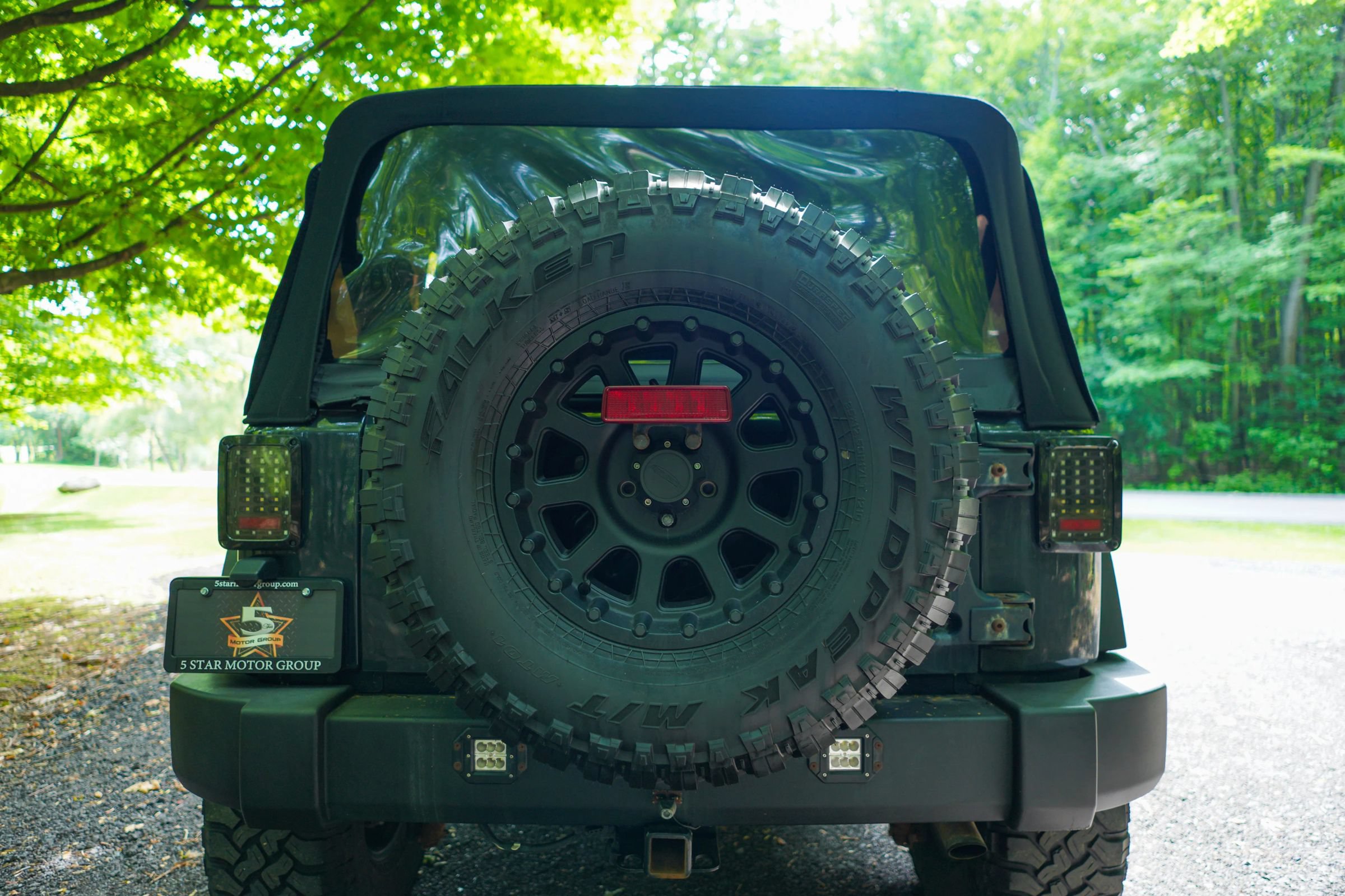 Used 2017 Jeep Wrangler Rubicon AWD/4WD image 8