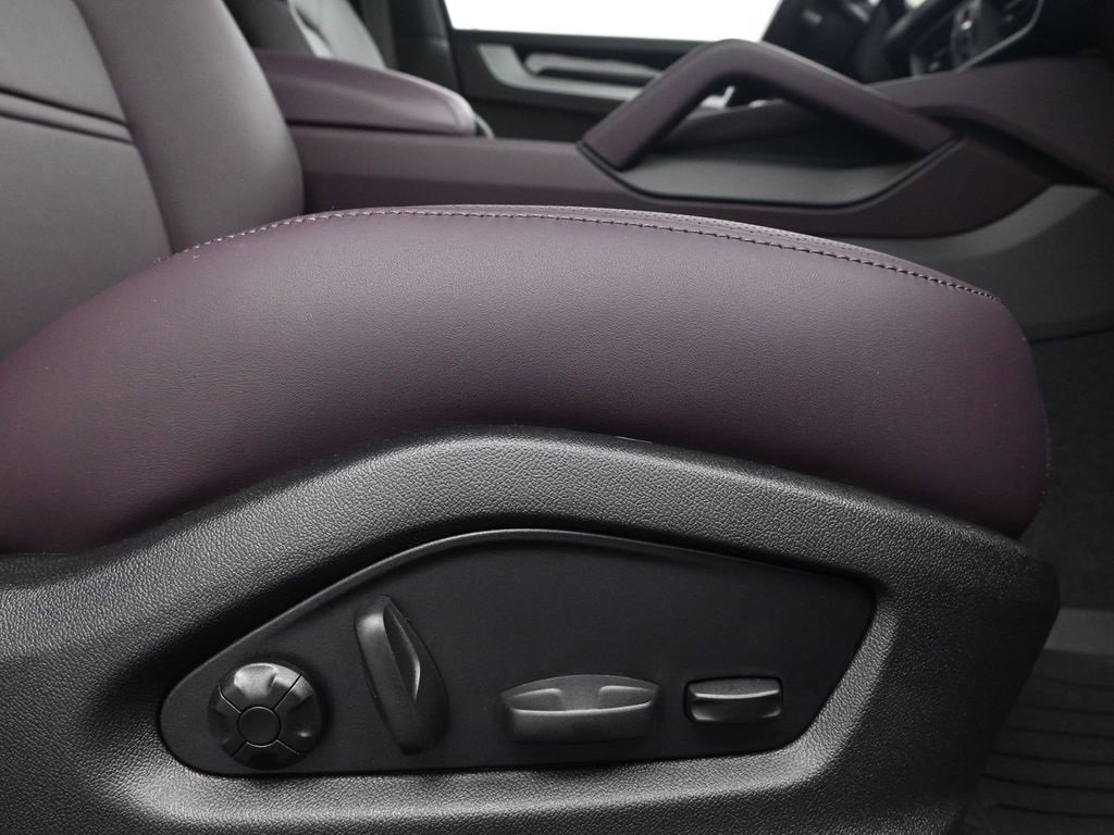 New 2026 Porsche Cayenne Coupe image 15