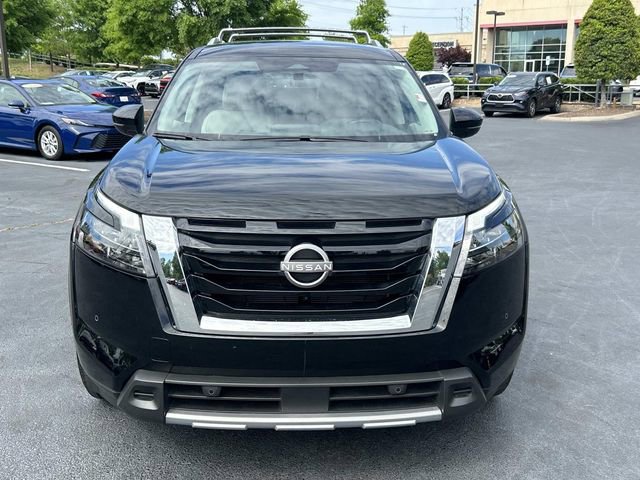 Used 2025 Nissan Pathfinder SL AWD/4WD image 9