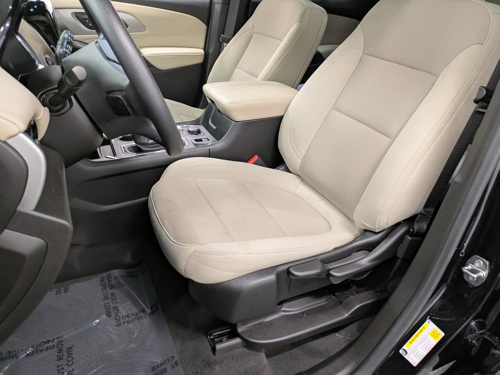 Used 2022 Chevrolet Traverse LS image 10