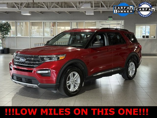 Used 2022 Ford Explorer XLT w/ Equipment Group 202A image 4