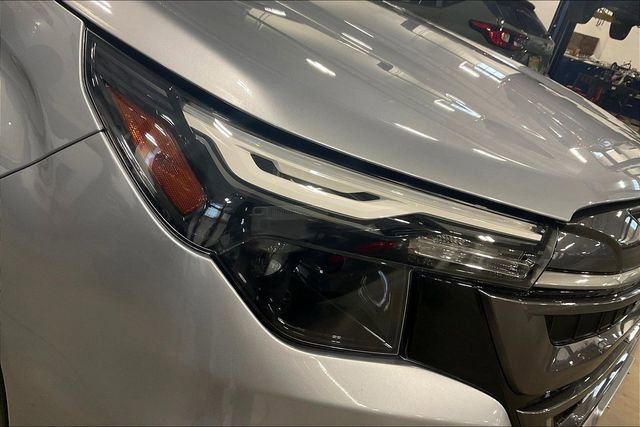 Used 2025 Subaru Forester Premium image 28