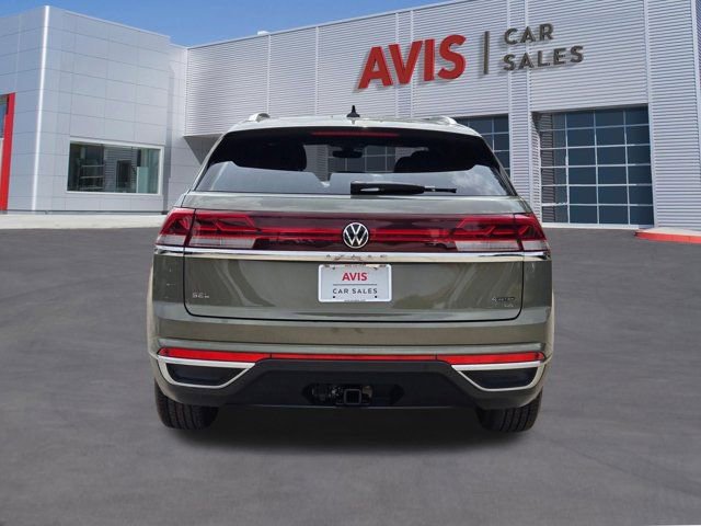 Used 2025 Volkswagen Atlas Cross Sport SEL image 9