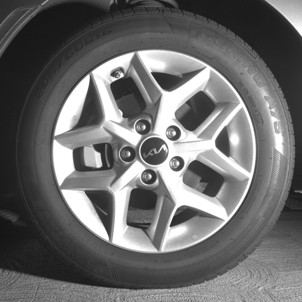 Used 2025 Kia Soul LX w/ LX Technology Package FWD image 19
