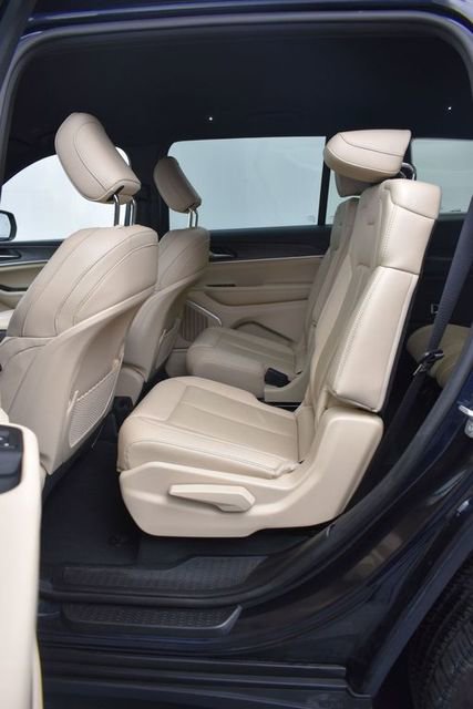 Used 2023 Jeep Grand Cherokee L Limited image 8