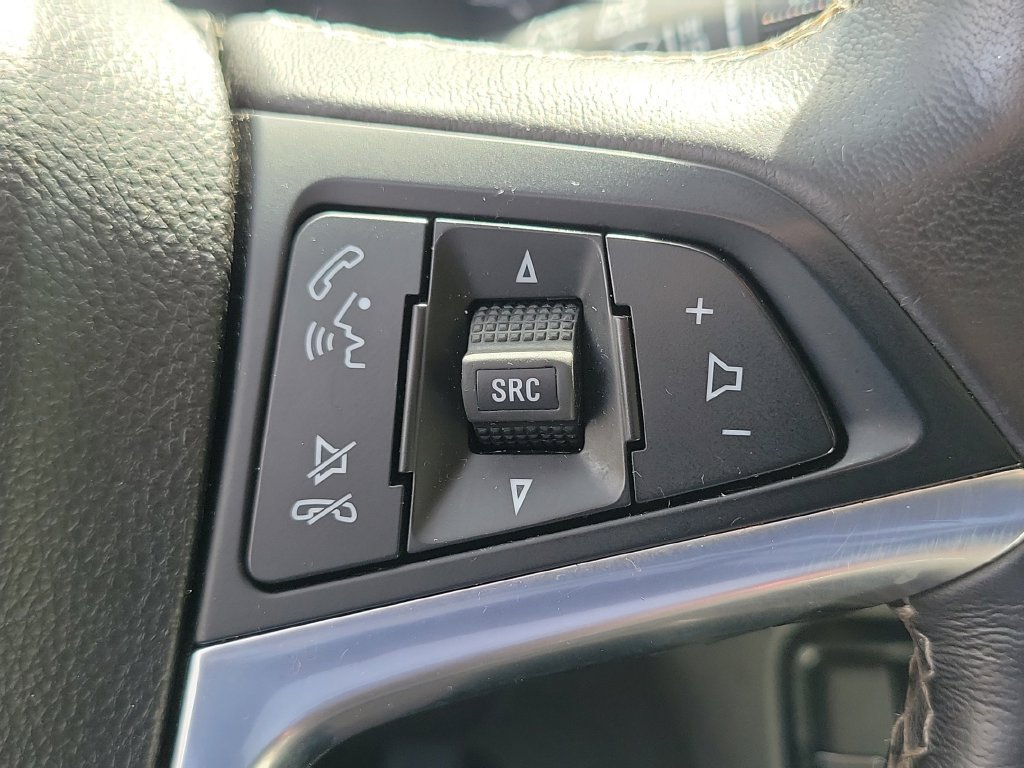 Used 2019 Buick Encore Sport Touring AWD/4WD image 26