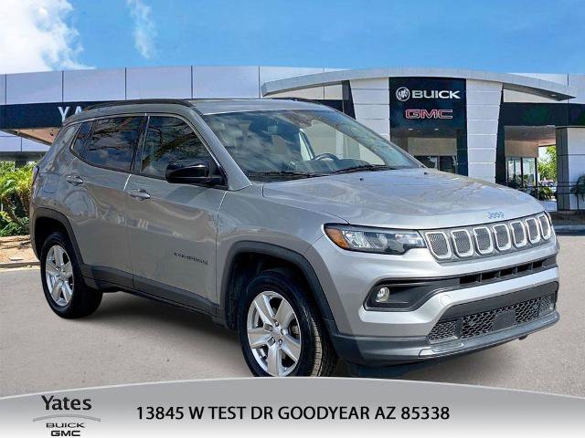Used 2022 Jeep Compass Latitude image 1