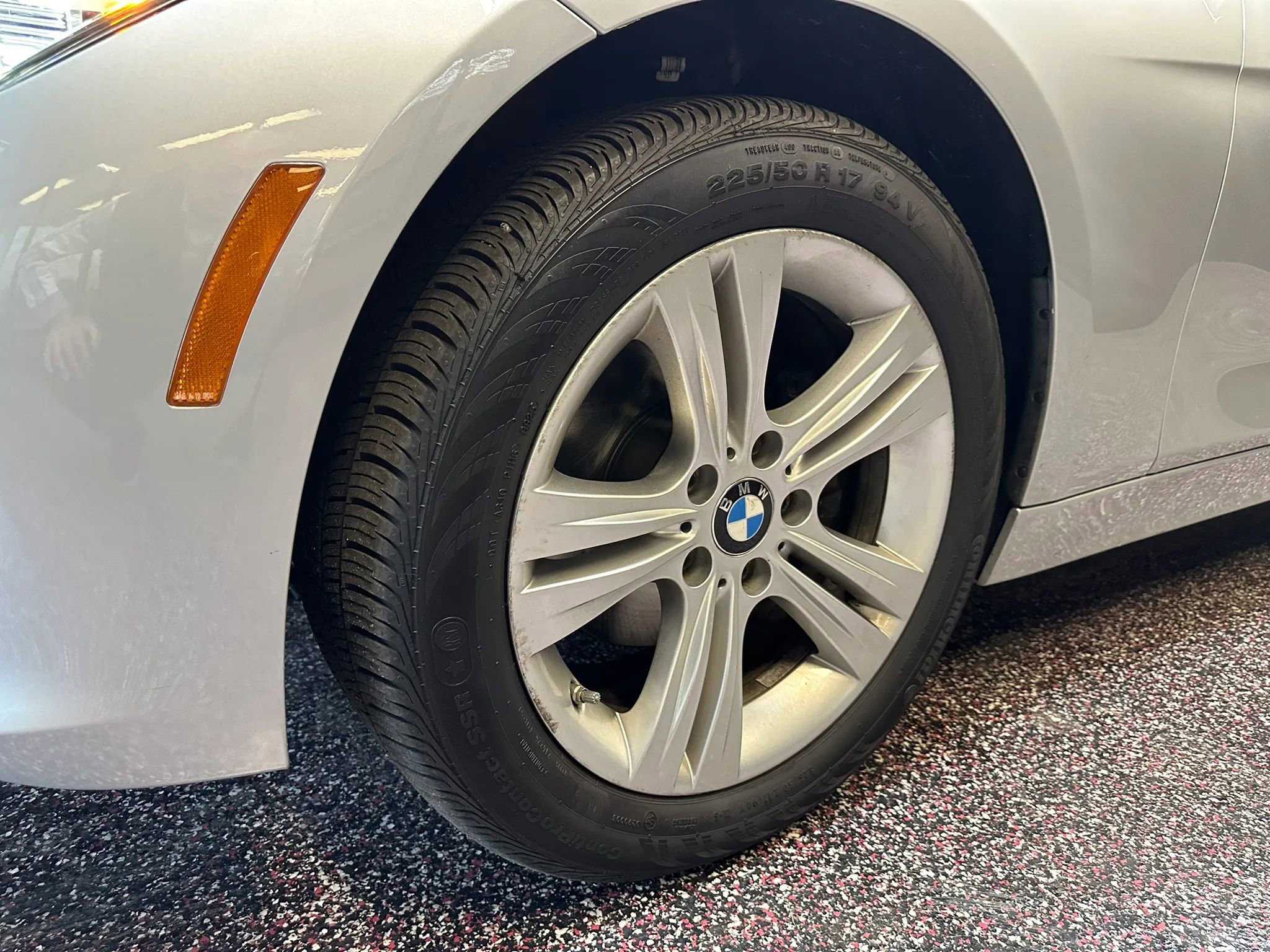 Used 2017 BMW 330i Sedan image 14