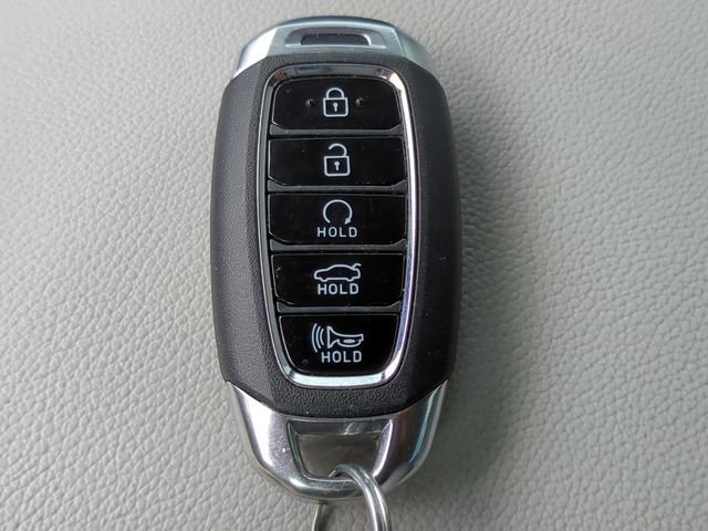 Certified 2023 Hyundai Elantra Limited FWD image 30