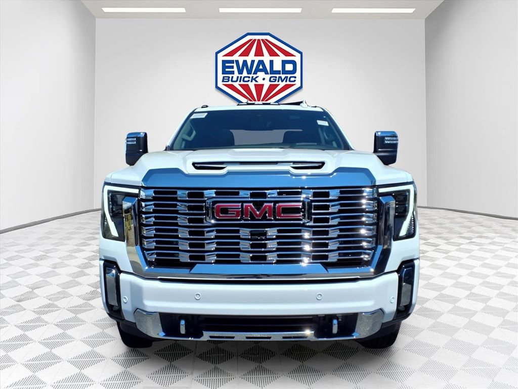 New 2026 GMC Sierra 2500 Denali w/ Max Trailering Package AWD/4WD image 2