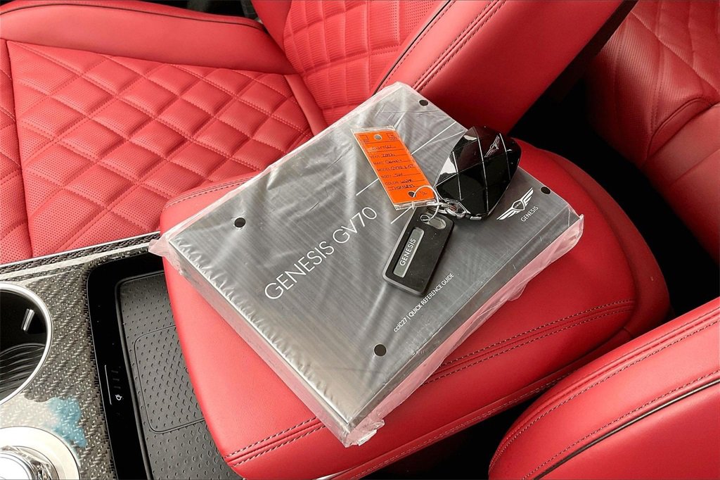 Used 2026 Genesis GV70 3.5T Sport Prestige image 35