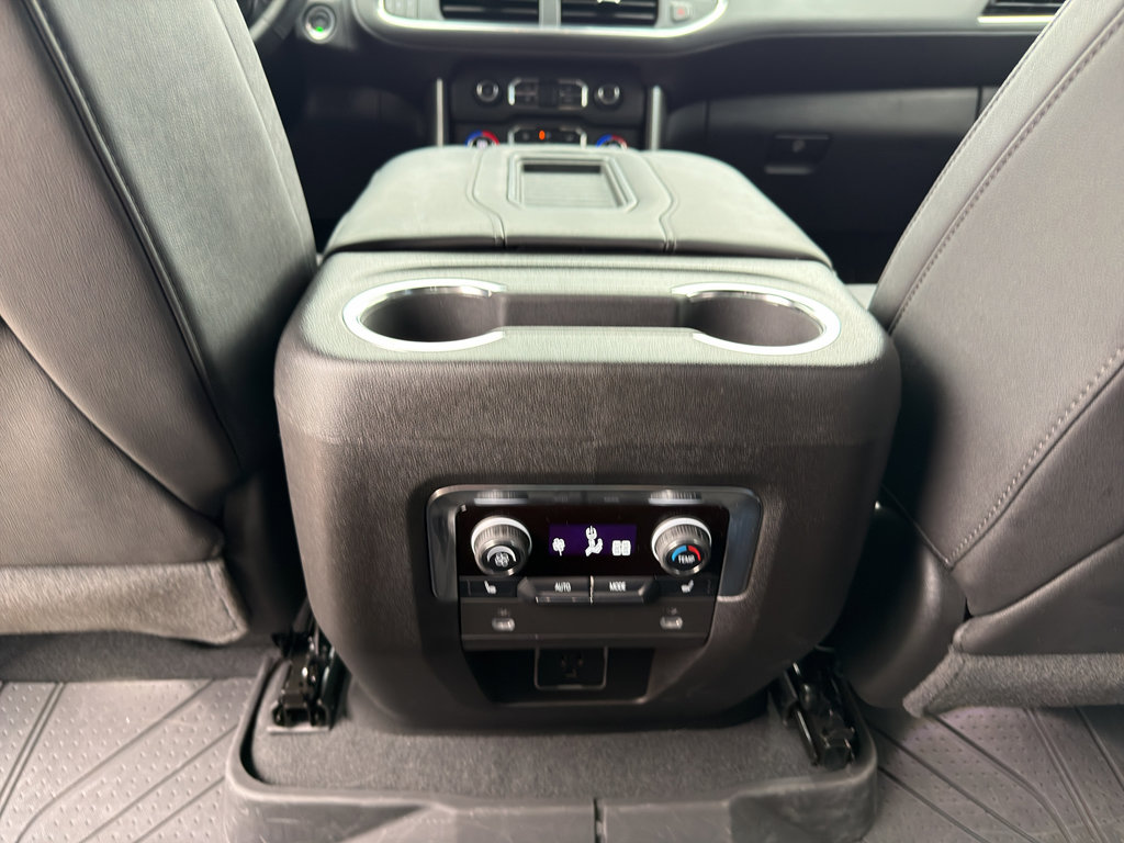 Used 2024 Chevrolet Tahoe LT w/ Luxury Package RWD image 16