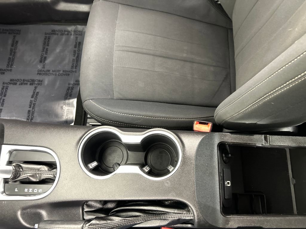 Used 2019 Ford Mustang EcoBoost image 15