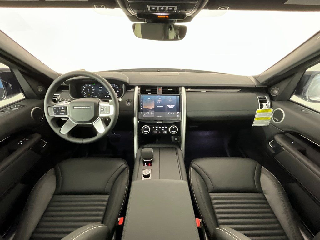 New 2026 Land Rover Discovery S AWD/4WD image 4