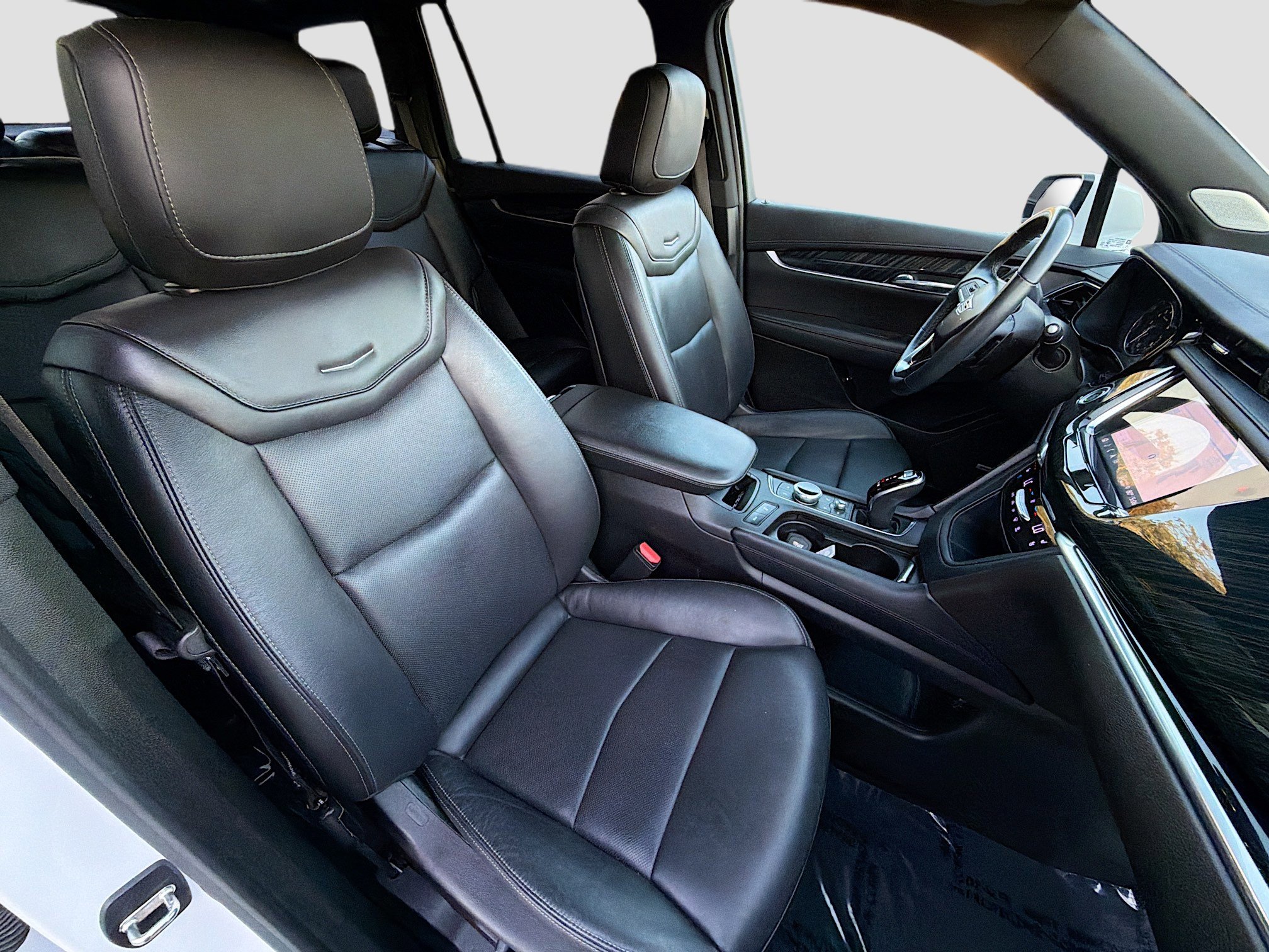 Used 2021 Cadillac XT6 Premium Luxury image 15