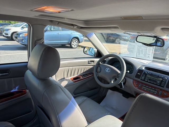 Used 2002 Toyota Camry XLE FWD image 28