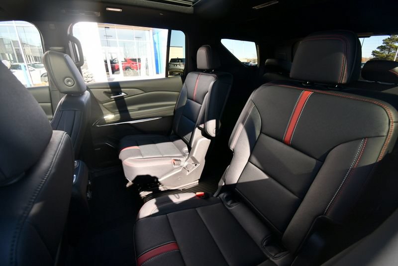 New 2026 Chevrolet Traverse RS AWD/4WD image 11