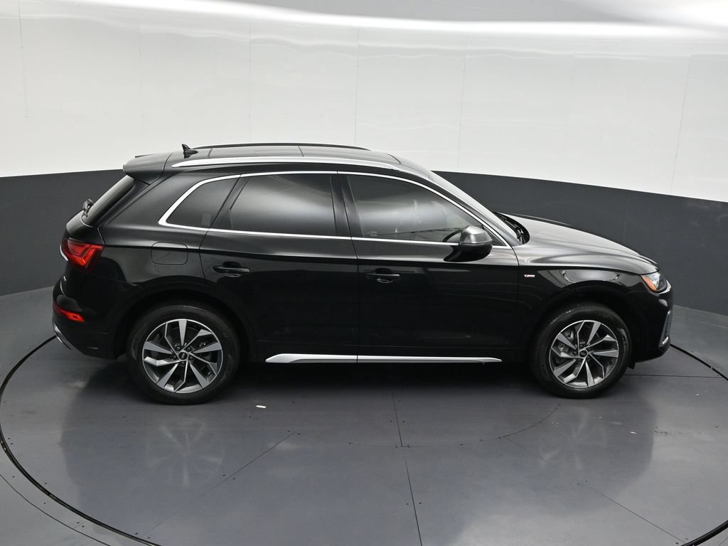 Used 2023 Audi Q5 2.0T Premium Plus w/ Premium Plus Package AWD/4WD image 19