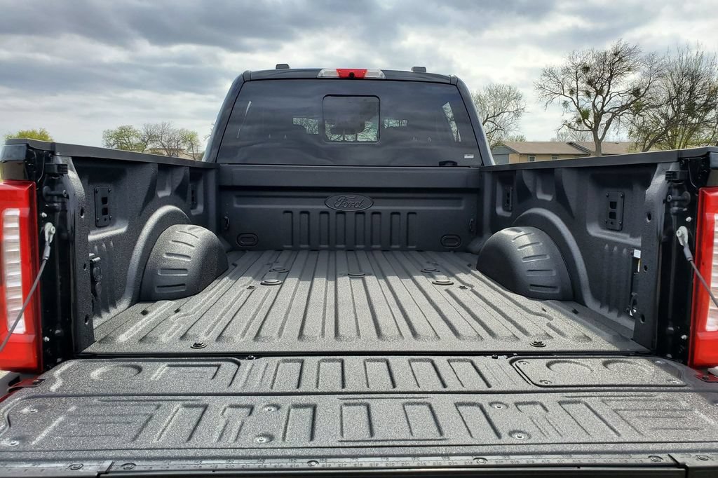 New 2026 Ford F250 King Ranch w/ Chrome Package AWD/4WD image 21