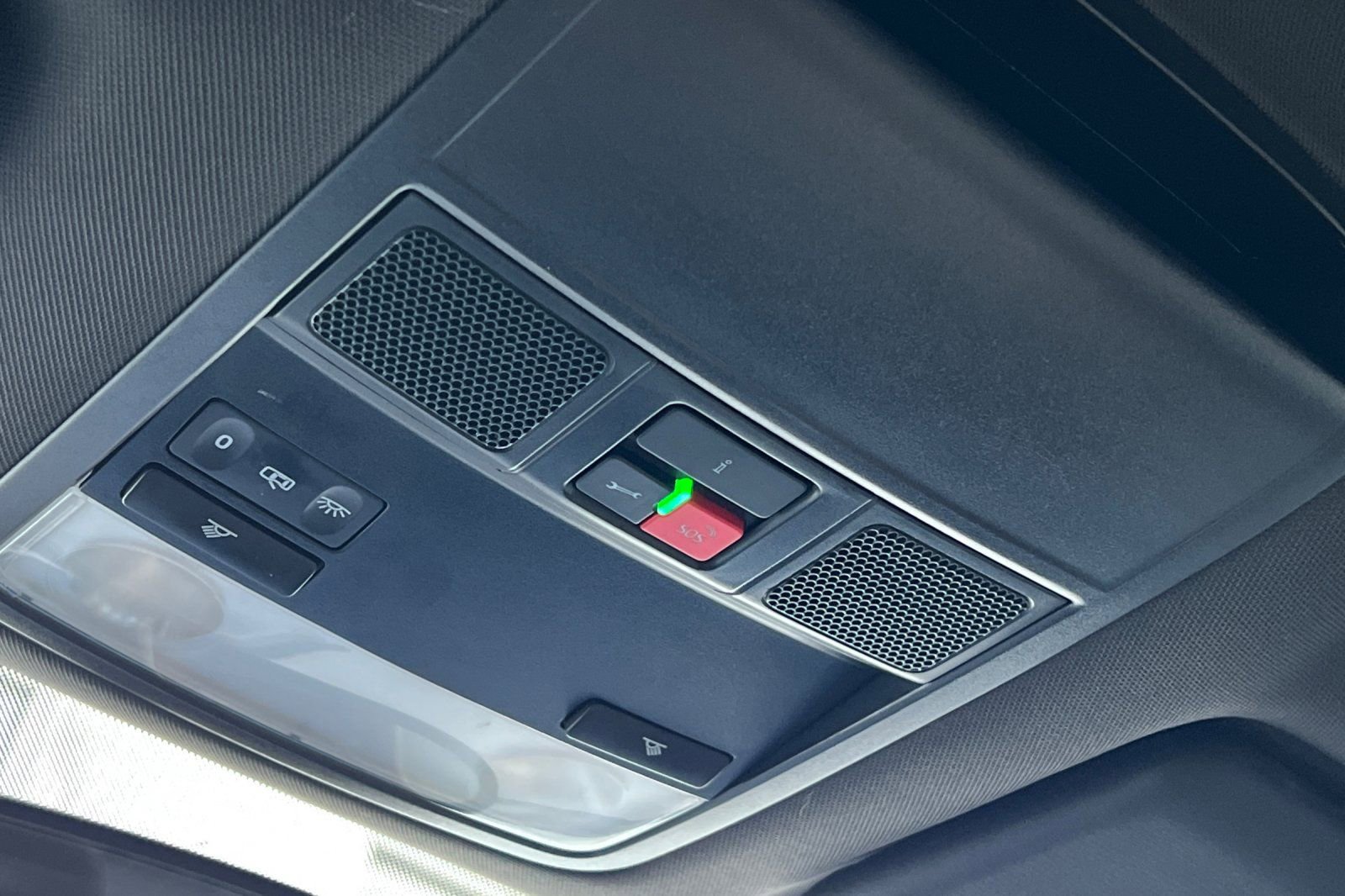 Used 2017 Volkswagen Beetle 1.8T image 22