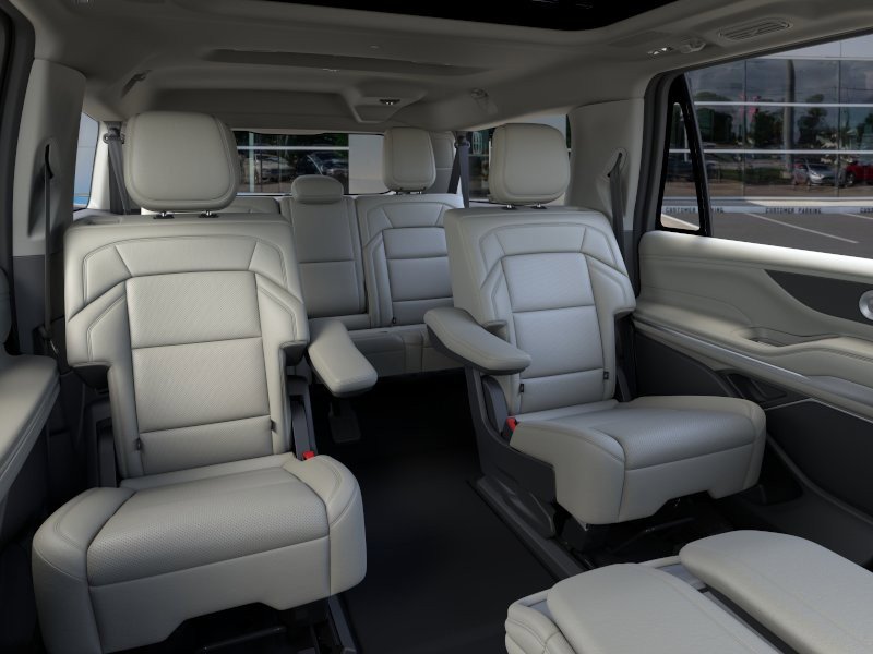 New 2026 Lincoln Navigator L Reserve image 11