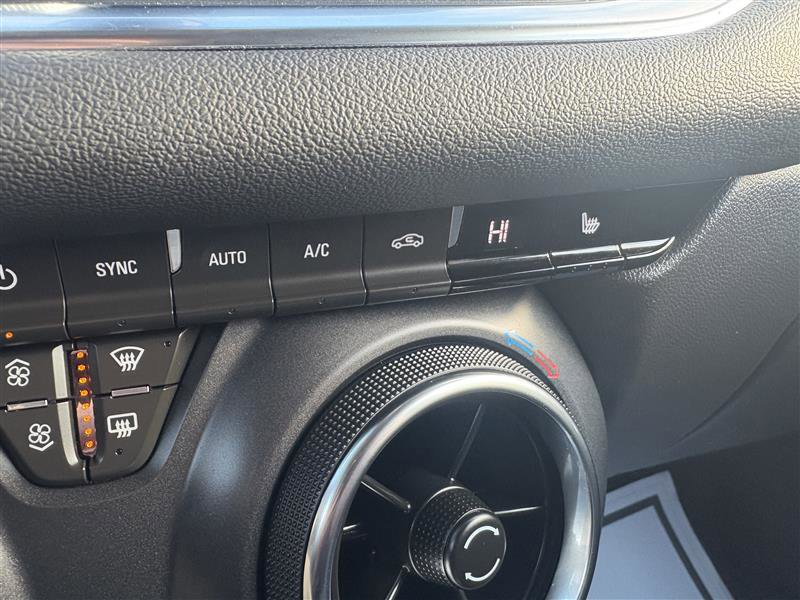 Used 2025 Chevrolet Blazer LT image 18