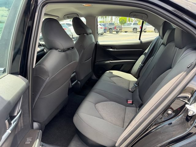 Used 2022 Toyota Camry LE FWD image 11