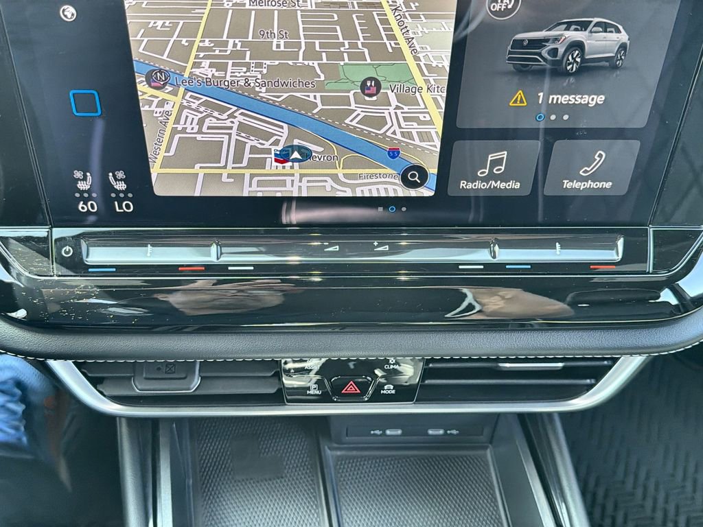 Used 2024 Volkswagen Atlas Cross Sport SEL Premium R-Line image 17