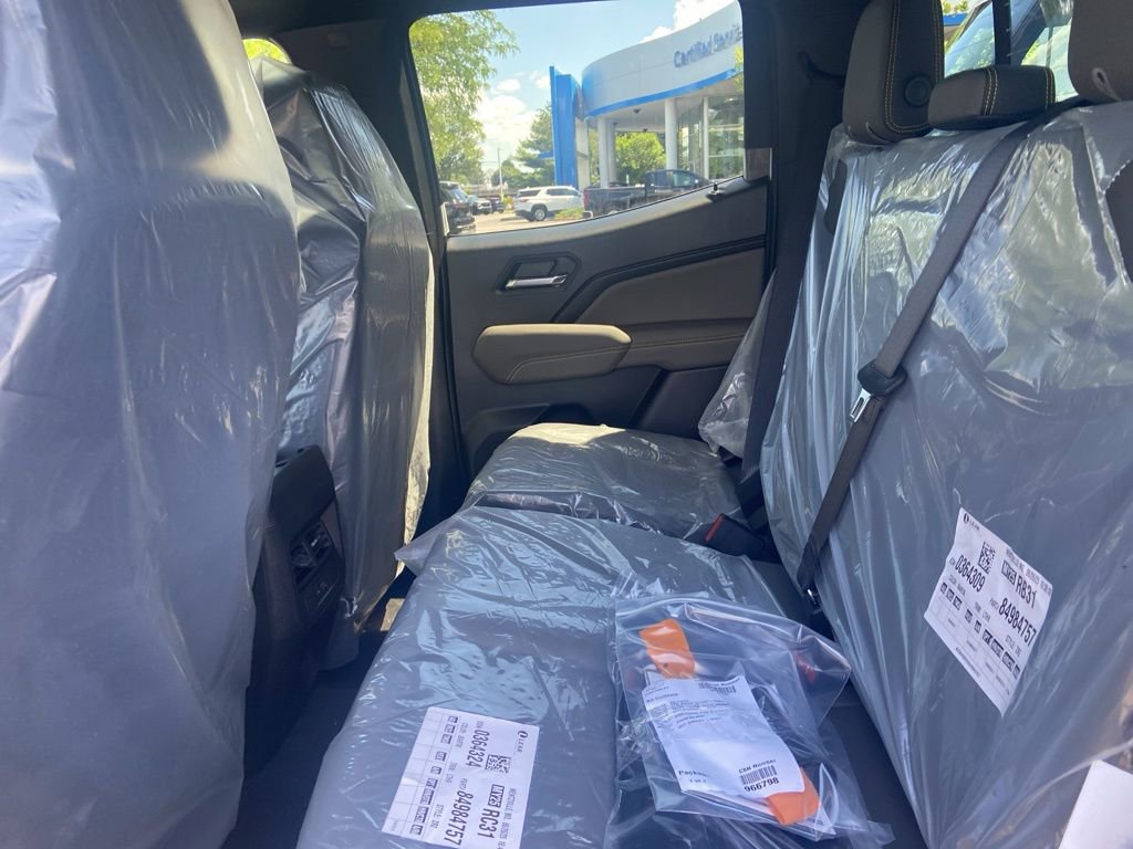 New 2025 Chevrolet Colorado ZR2 w/ Technology Package image 12
