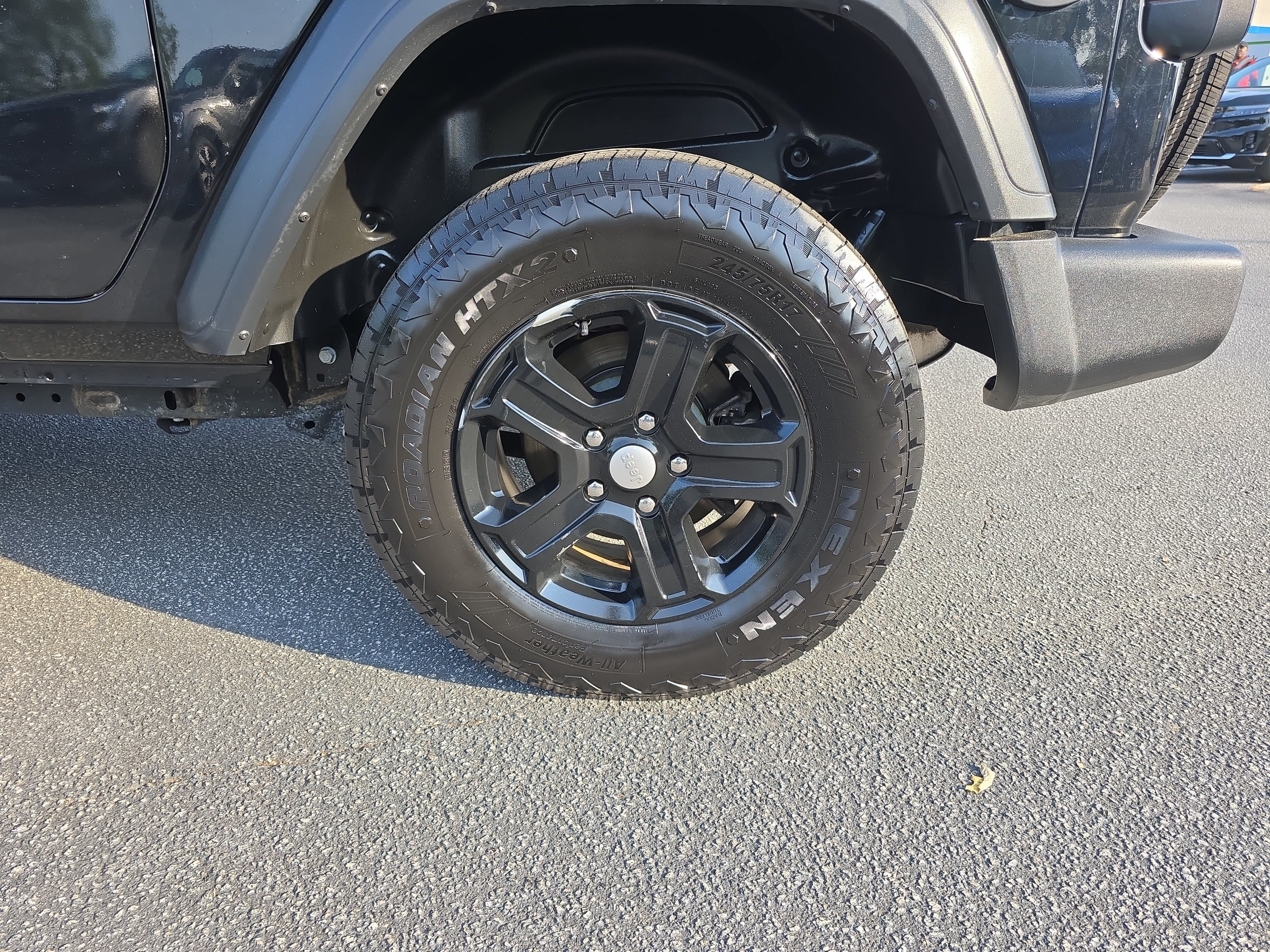 Used 2020 Jeep Wrangler Sport AWD/4WD image 32