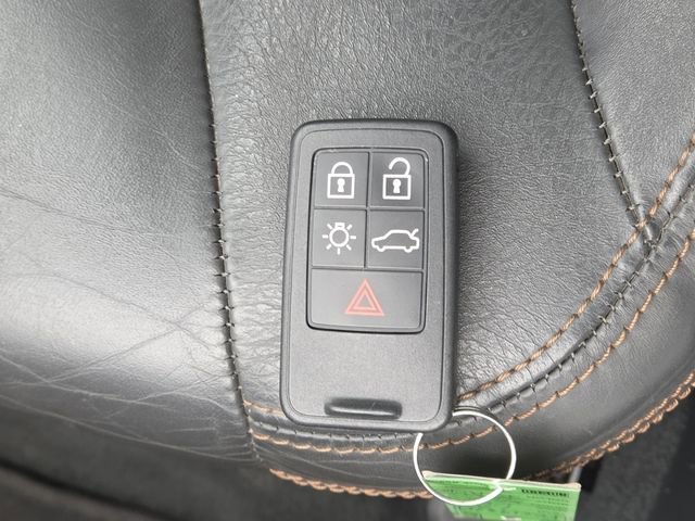 Used 2012 Volvo XC60 3.2 Premier image 33