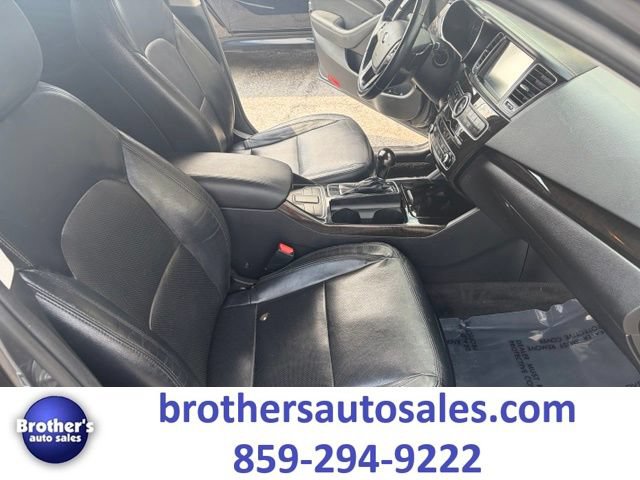 Used 2016 Kia Cadenza Premium FWD image 37