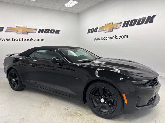 Used 2019 Chevrolet Camaro LT RWD image 3