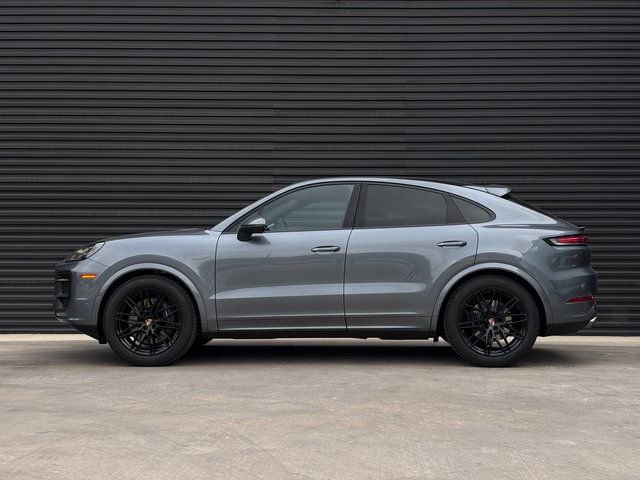 New 2026 Porsche Cayenne Coupe image 2