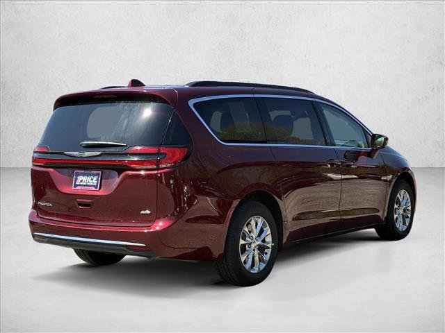 Used 2022 Chrysler Pacifica Touring-L AWD/4WD image 5