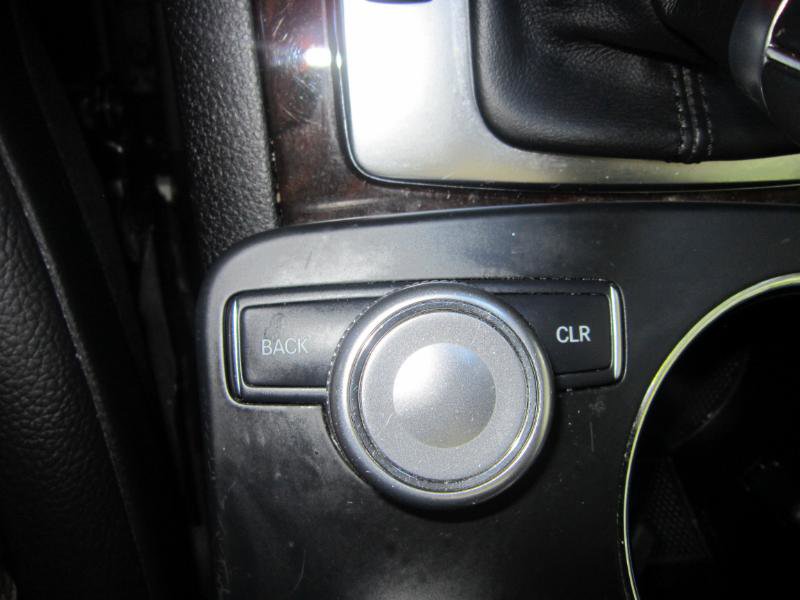 Used 2012 Mercedes-Benz GLK 350 4MATIC image 34