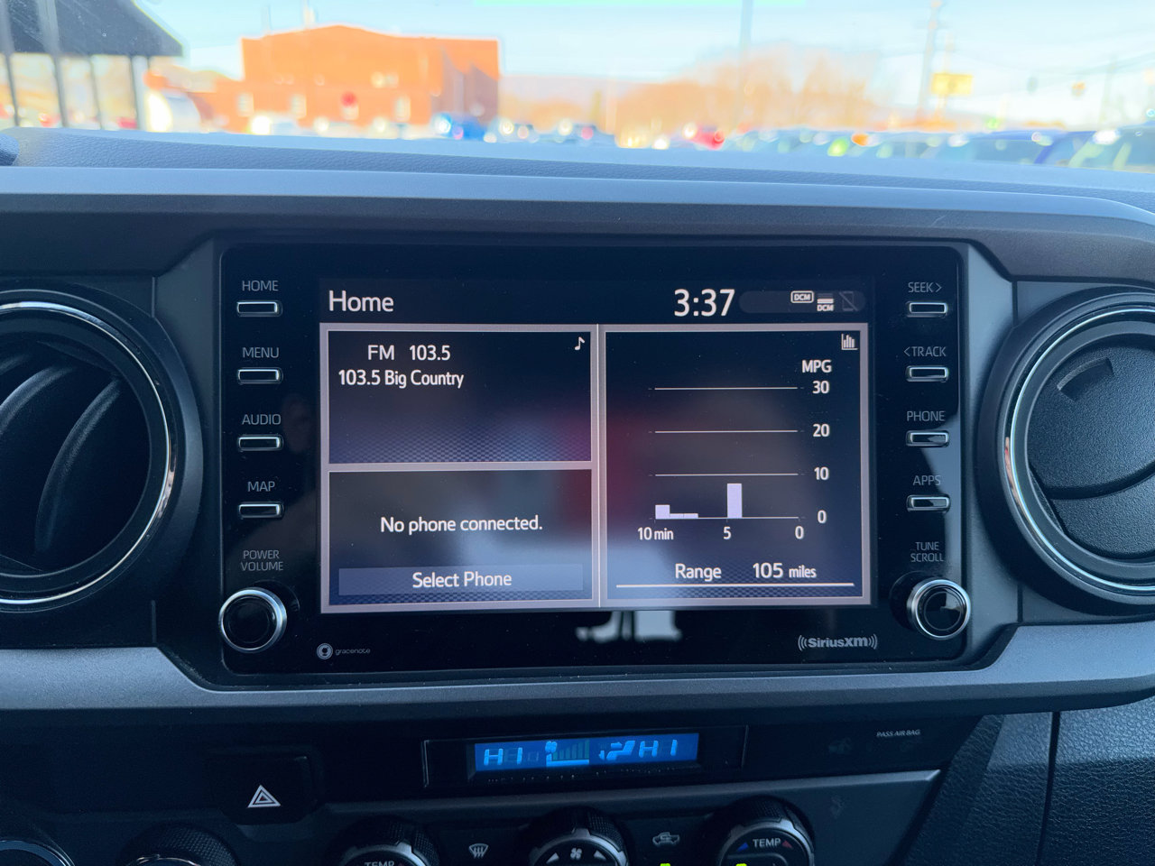 Used 2022 Toyota Tacoma TRD Off-Road image 17