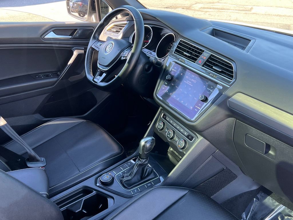 Used 2021 Volkswagen Tiguan SE R-Line image 13