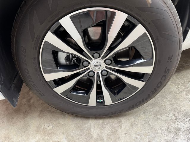 Used 2024 Volvo XC60 B5 Core image 28