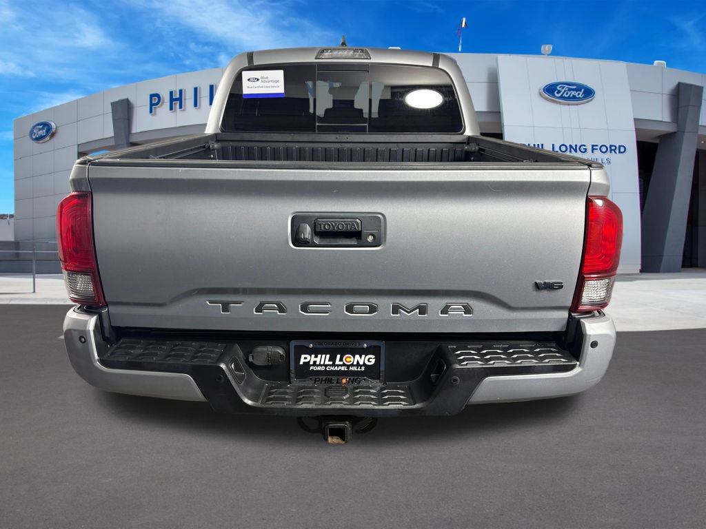 Used 2019 Toyota Tacoma TRD Sport w/ Technology Package AWD/4WD image 4